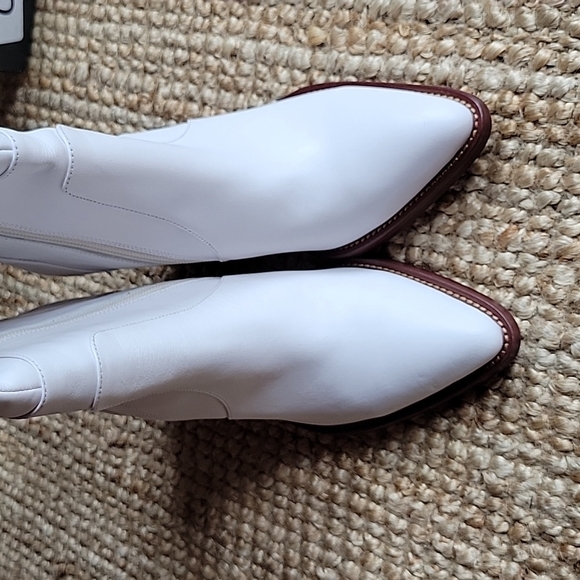 Silent D OVER KNEE WHITE LEATHER BLOCK HEEL BOOTS - Picture 7 of 10